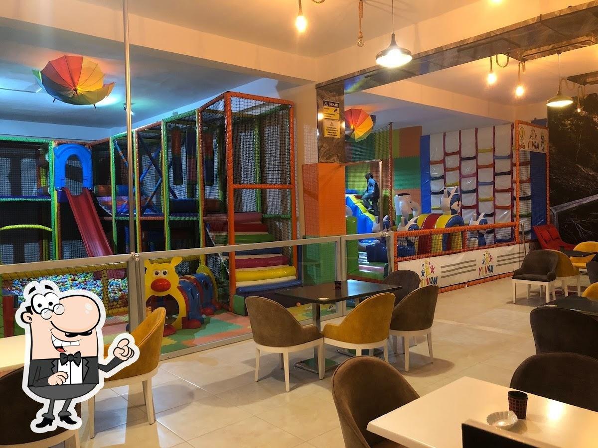 Play cafe with seating area